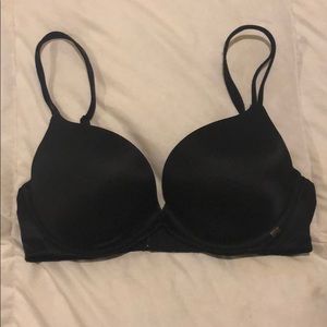 34D victoria’s secret bra